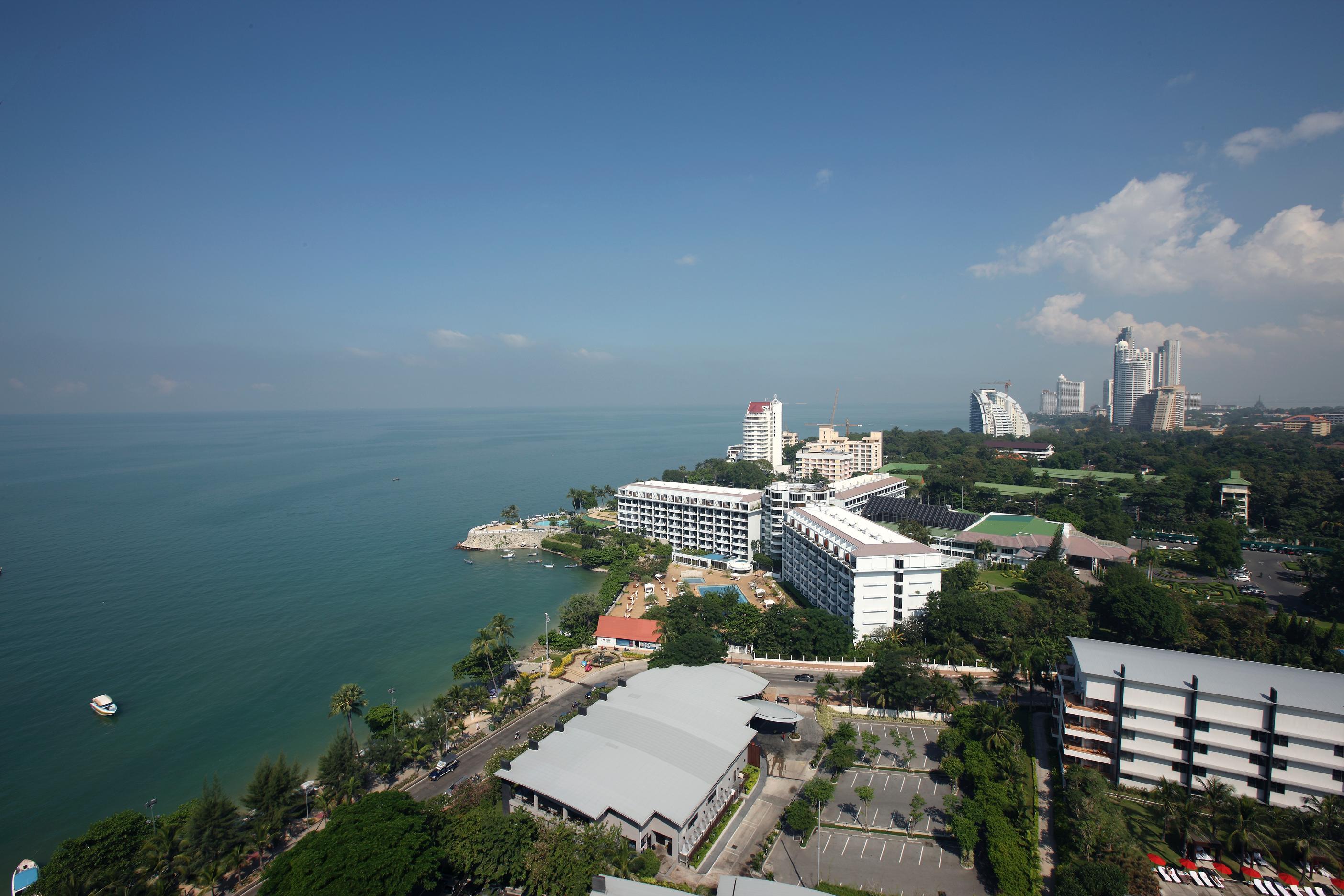 Hotel Amari Pattaya Exterior foto Aerial view of the resort